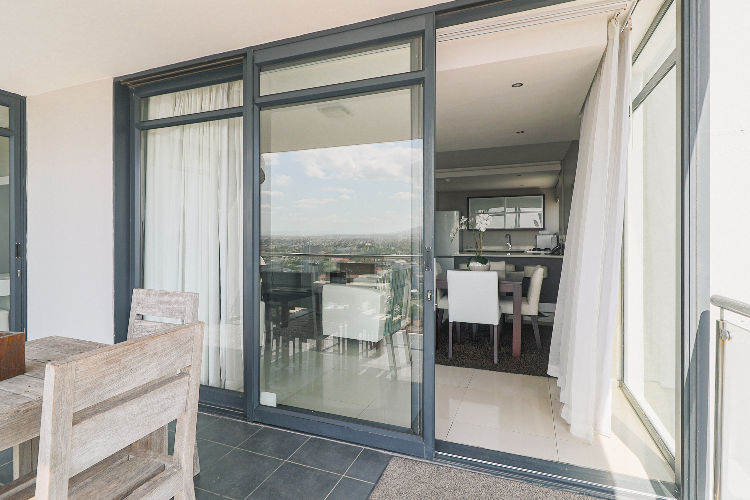 2 Bedroom Property for Sale in Table View Western Cape